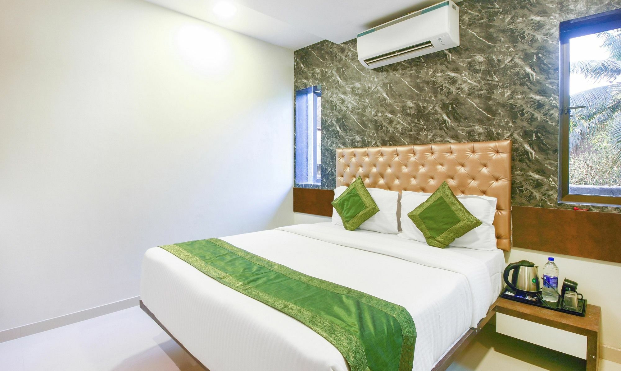 Treebo Blue Moon Powai Hotel Bombaim Exterior foto